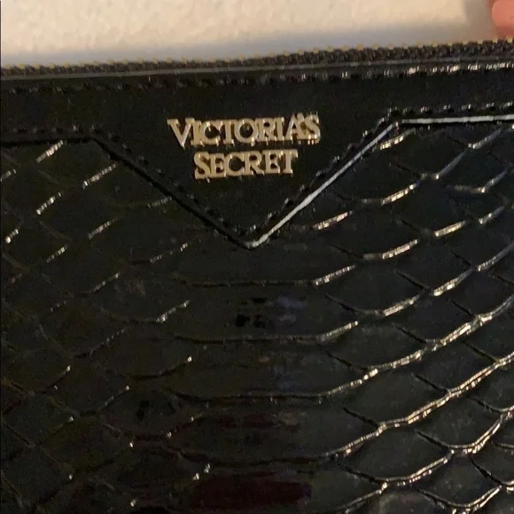 🌸Victoria’s Secret Little Black Pouch - Picture 2 of 5